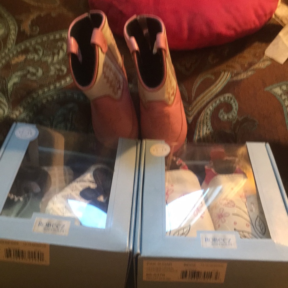 Baby shoes